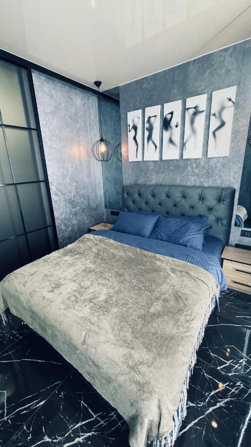 Luxury Design Apartments In The Center Of Kiev Екстериор снимка