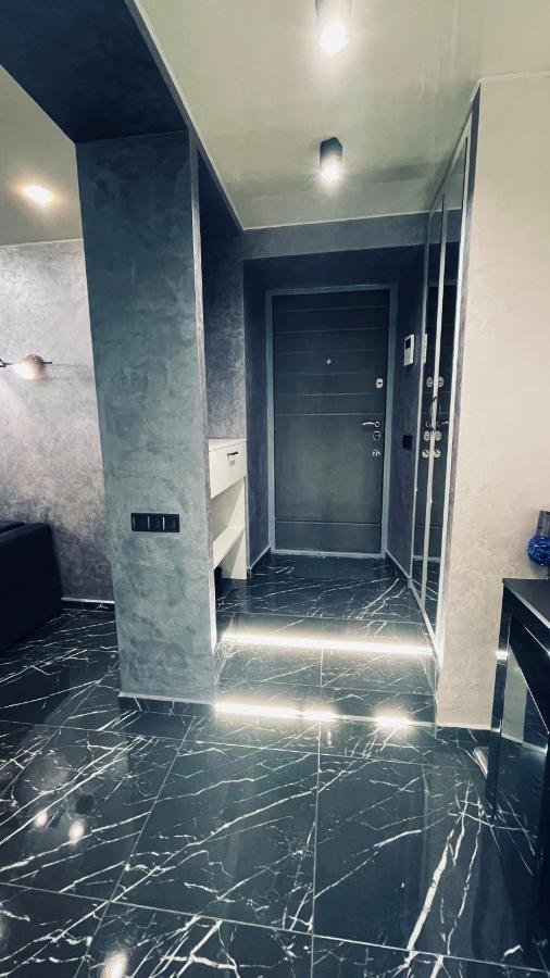 Luxury Design Apartments In The Center Of Kiev Екстериор снимка