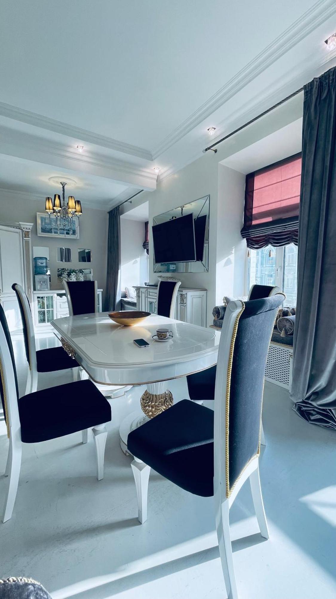 Luxury Design Apartments In The Center Of Kiev Екстериор снимка