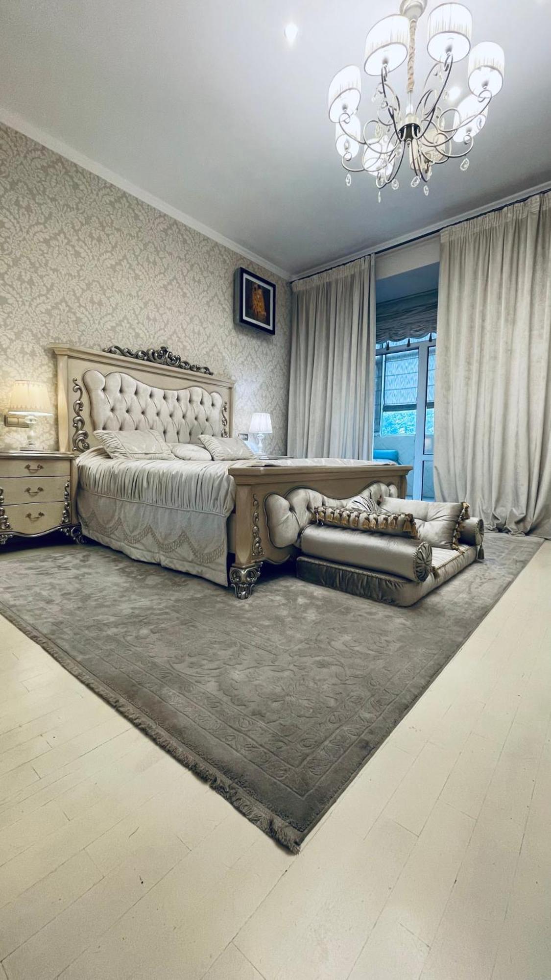 Luxury Design Apartments In The Center Of Kiev Екстериор снимка