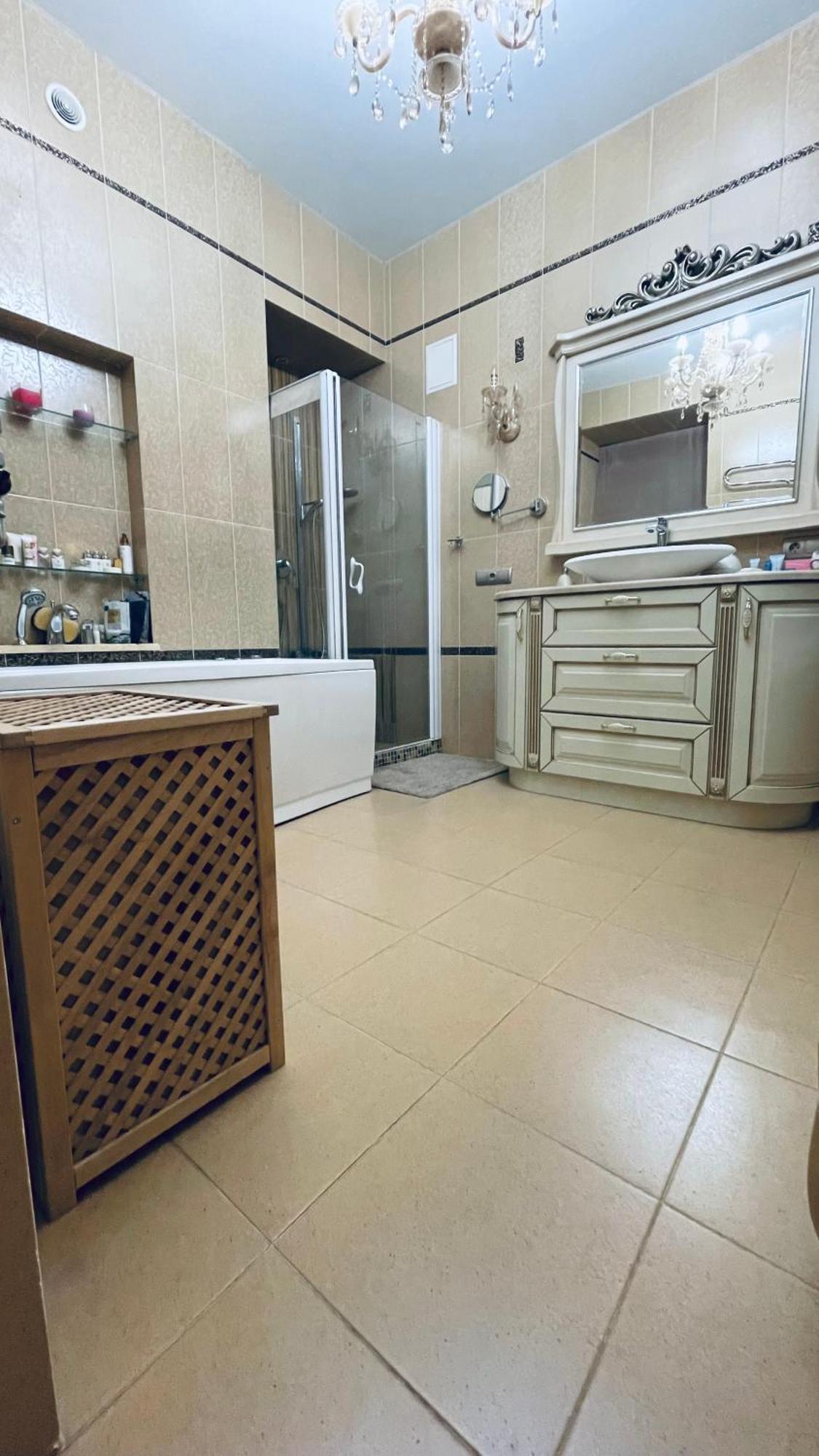 Luxury Design Apartments In The Center Of Kiev Екстериор снимка