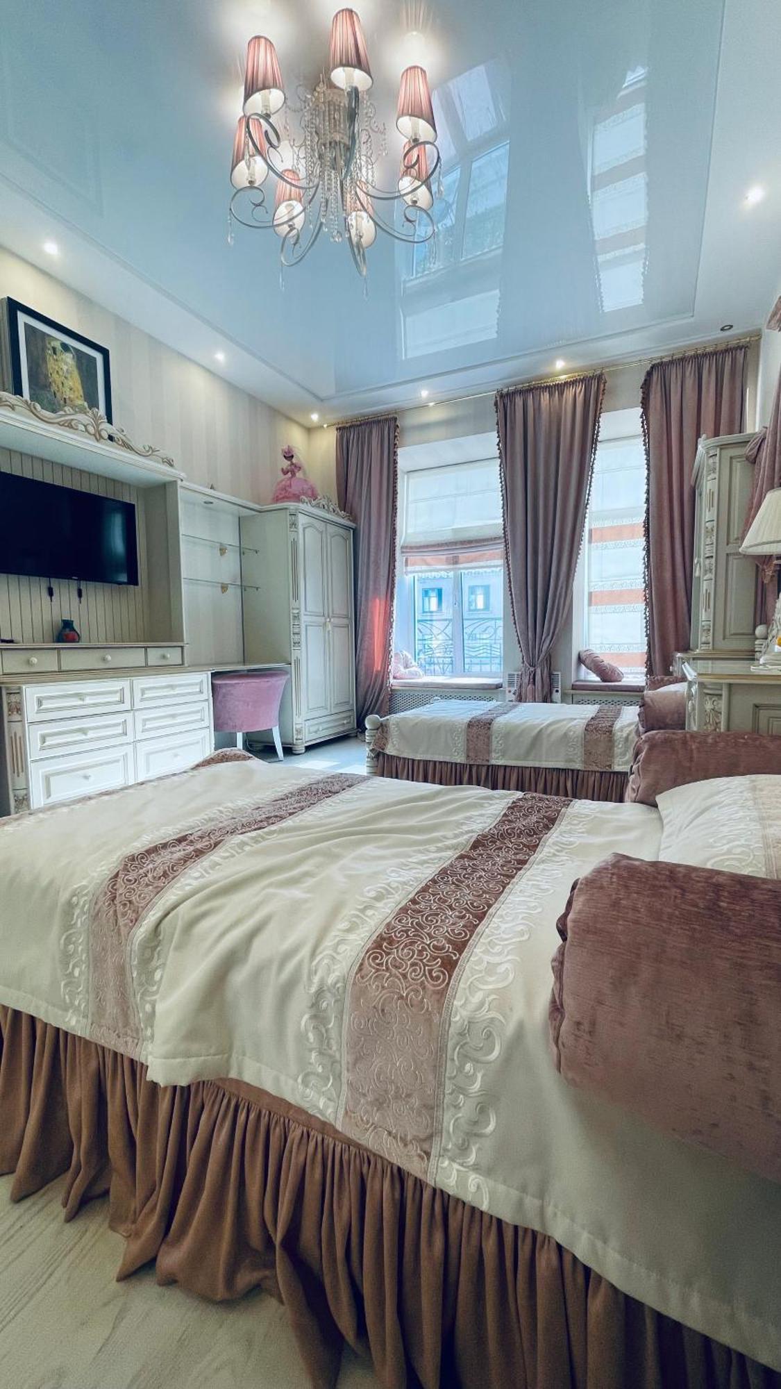 Luxury Design Apartments In The Center Of Kiev Екстериор снимка